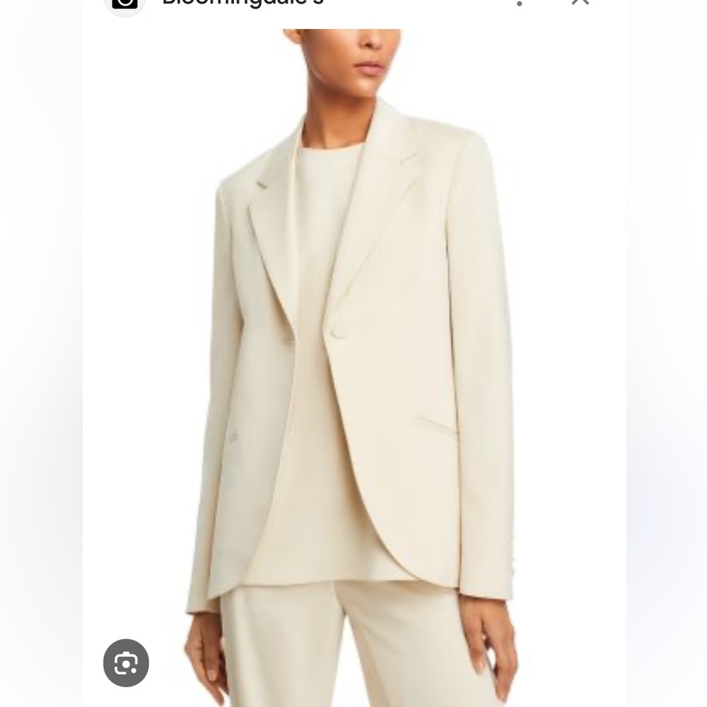 LAFAYETTE 148 NEW YORK
Cloud Wool & Silk Crepe Single Button Blazer